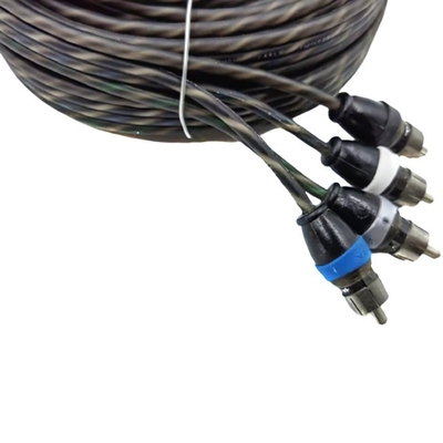 Aislamiento naranja 5.2 metros 17 pies cable RCA retorcido AV para el audio del coche flexible